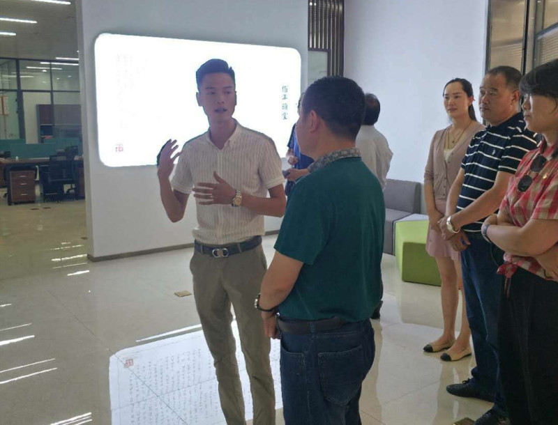微信图片_20190704175221_副本.jpg