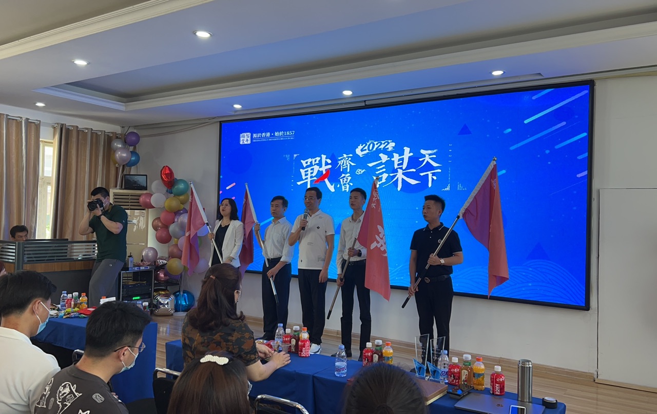 398b2ddb-3dc0-45fa-a77d-423adae2e113.jpg